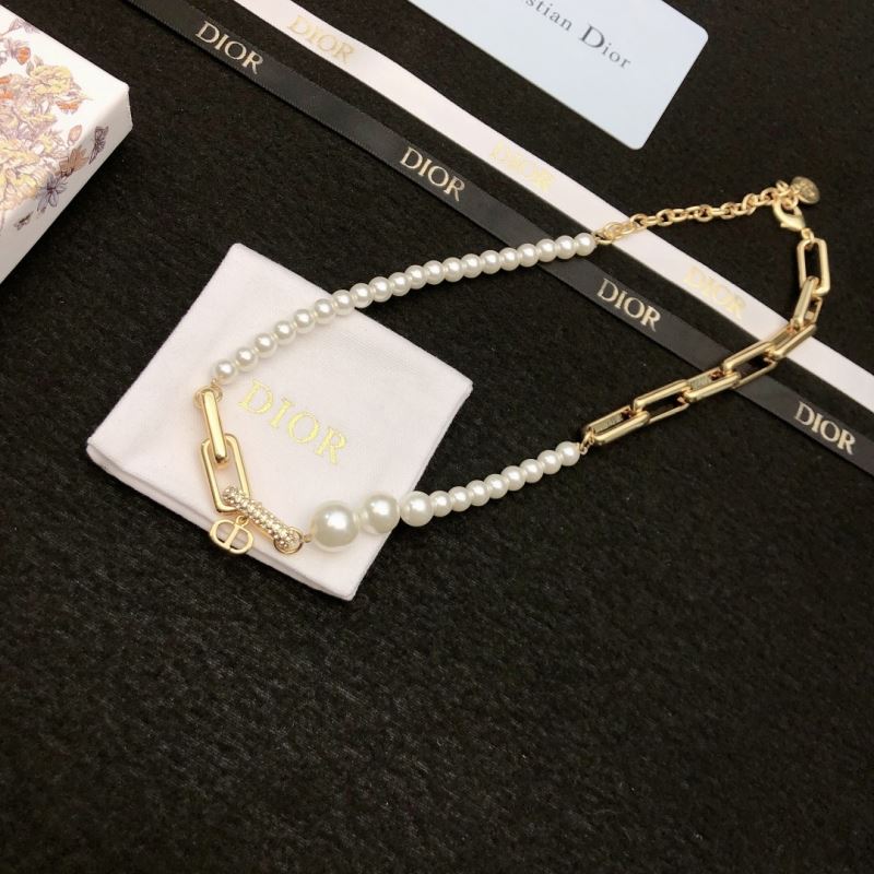 chr1st1an D10r necklaces